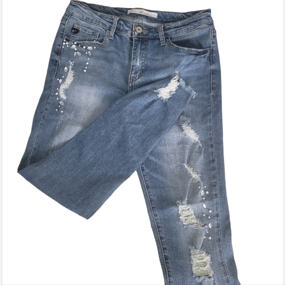 EMBELLISHED KanCan Jeans - Picture 2 of 5